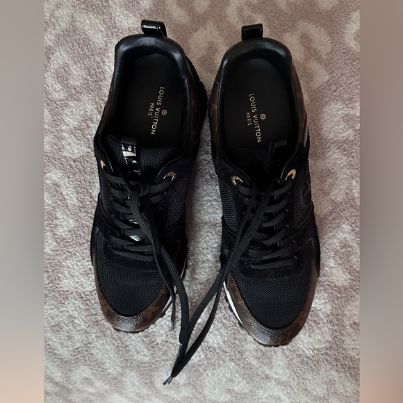 Louis Vuitton Run Away Sneaker - Picture 9 of 10